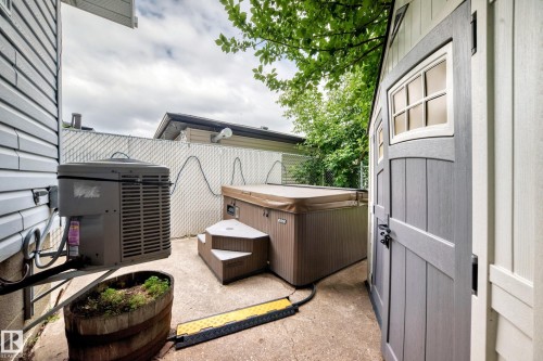 7916 130 Avenue Nw, Edmonton, AB - Outdoor With Exterior