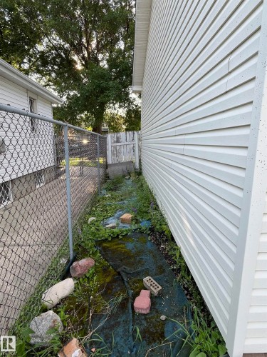 Image quality insufficient for description - 11938 70 Nw, Edmonton, AB 
