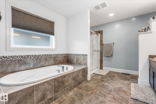 Bathroom - 6 Sedona Place, Fort Saskatchewan, AB - Indoor Photo Showing Bathroom