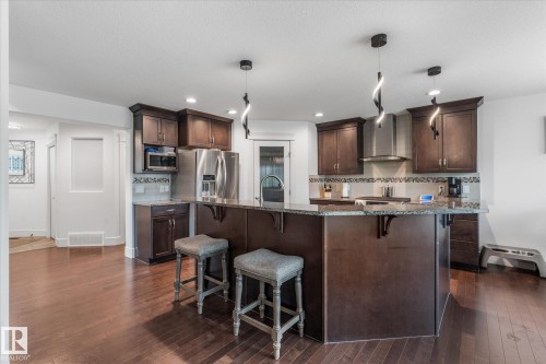 Kitchen - 6 Sedona Place, Fort Saskatchewan, AB - Indoor Photo Showing Kitchen With Upgraded Kitchen