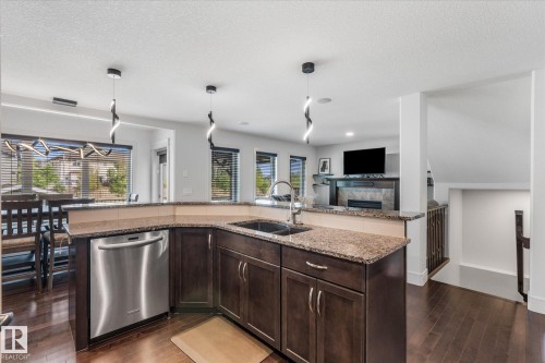 Kitchen - 6 Sedona Place, Fort Saskatchewan, AB - Indoor Photo Showing Kitchen With Double Sink