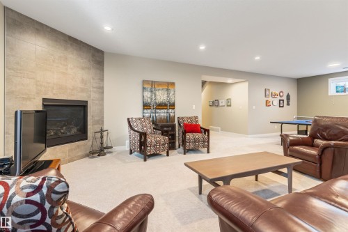 4504 Westcliff Terrace Sw, Edmonton, AB 