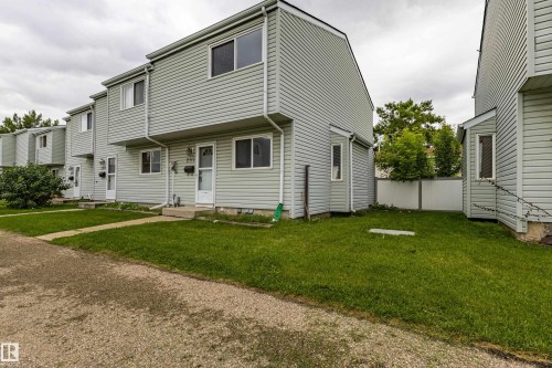 209 Dickinsfield Court Nw, Edmonton, AB 