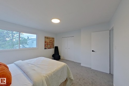 Bedroom - 209 Dickinsfield Court Nw, Edmonton, AB 