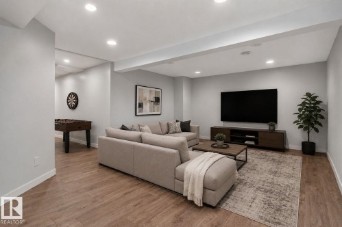 Living room - 1071 Millbourne Road Nw, Edmonton, AB 