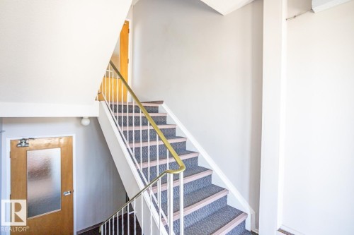 #302 11045 132 St Nw, Edmonton, AB 
