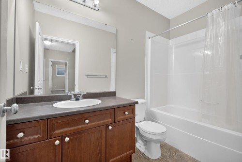 Bathroom - #113 3010 33 Av Nw, Edmonton, AB 