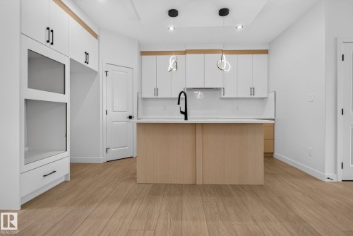 109 Westwind Drive, Spruce Grove, AB - Indoor Photo Showing Kitchen