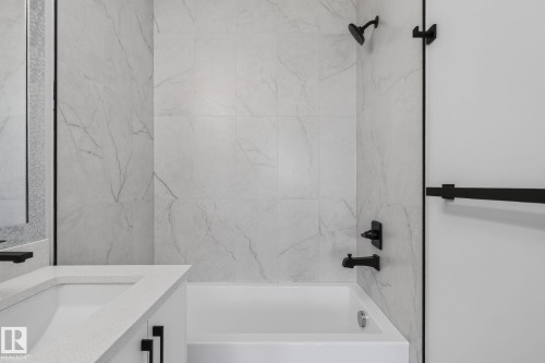 109 Westwind Drive, Spruce Grove, AB - Indoor Photo Showing Bathroom