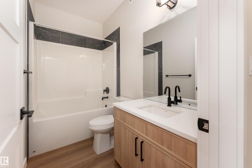 117 Garneau Gate, Spruce Grove, AB - Indoor Photo Showing Bathroom