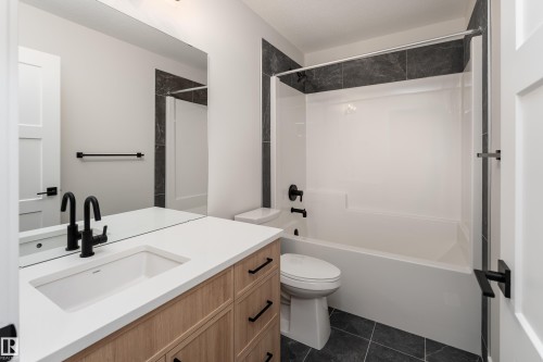 117 Garneau Gate, Spruce Grove, AB - Indoor Photo Showing Bathroom