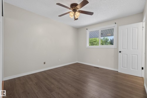 Empty room - 3 Bristow Crescent, Spruce Grove, AB - Indoor Photo Showing Other Room