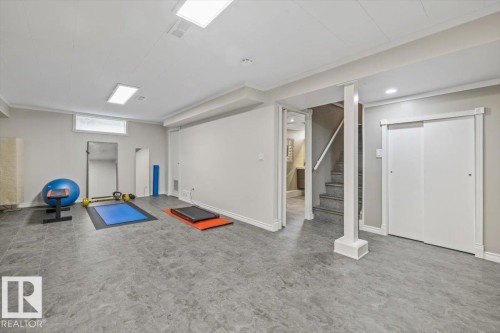 5507 102A Avenue Nw, Edmonton, AB 