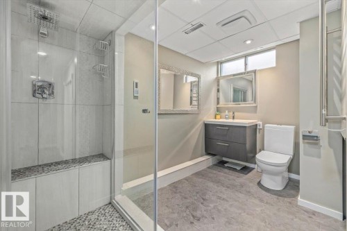 5507 102A Avenue Nw, Edmonton, AB 