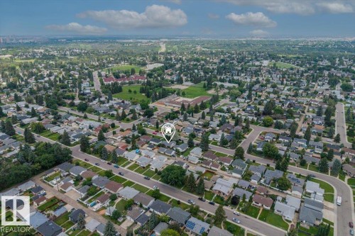 5507 102A Avenue Nw, Edmonton, AB 