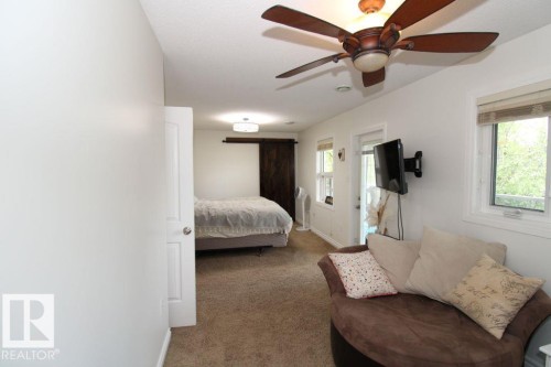 7715 84 Avenue, Edmonton, AB - Indoor Photo Showing Bedroom