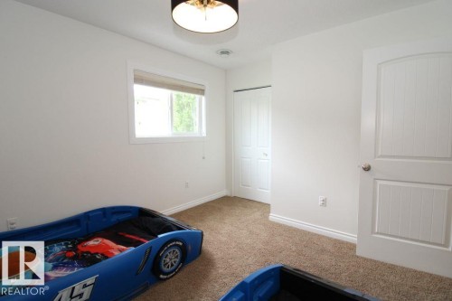 7715 84 Avenue, Edmonton, AB - Indoor