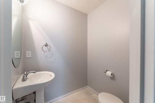 #2 13403 Cumberland Rd Nw, Edmonton, AB 