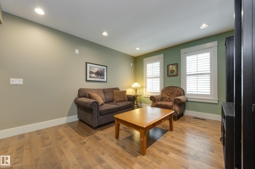 11210 60 Street Nw, Edmonton, AB 