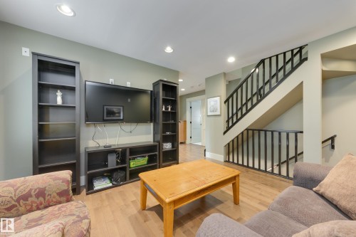 11210 60 Street Nw, Edmonton, AB 