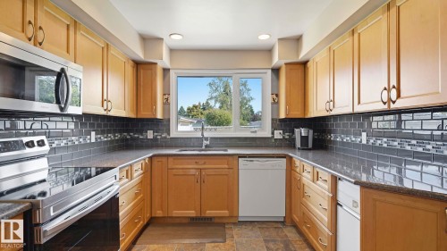 11736 35A Avenue Nw, Edmonton, AB 