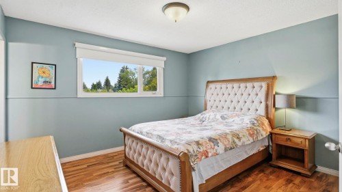 11736 35A Avenue Nw, Edmonton, AB 