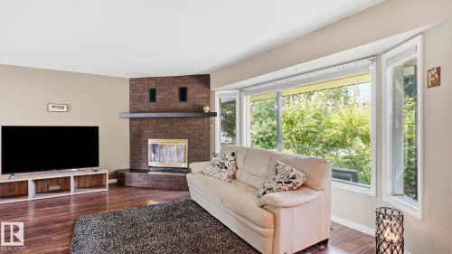 11736 35A Avenue Nw, Edmonton, AB 