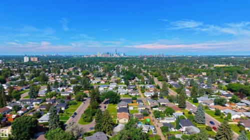 10407 45 Street Nw, Edmonton, AB 