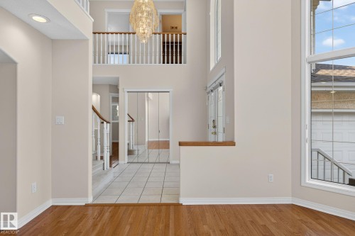610 Hunters Close Nw, Edmonton, AB - Indoor Photo Showing Other Room