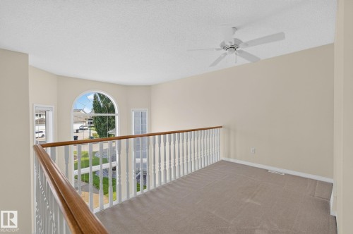 610 Hunters Close Nw, Edmonton, AB - Indoor Photo Showing Other Room