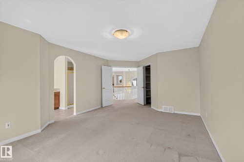 610 Hunters Close Nw, Edmonton, AB - Indoor Photo Showing Other Room