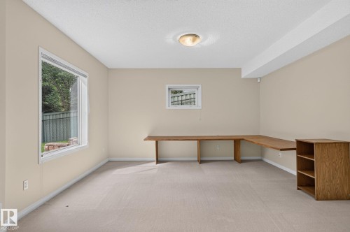 610 Hunters Close Nw, Edmonton, AB - Indoor Photo Showing Other Room