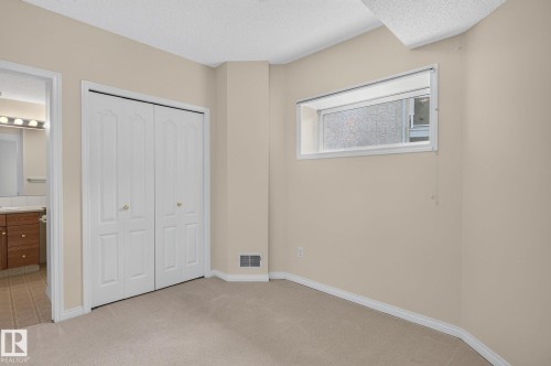 610 Hunters Close Nw, Edmonton, AB - Indoor
