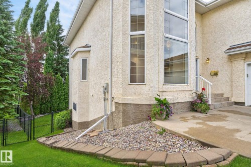610 Hunters Close Nw, Edmonton, AB - Outdoor