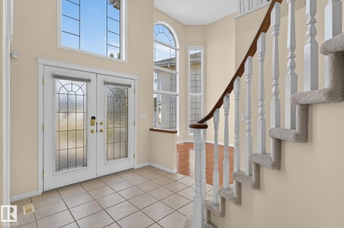 610 Hunters Close Nw, Edmonton, AB - Indoor Photo Showing Other Room