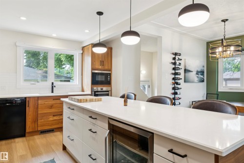 9544 148 Street Nw, Edmonton, AB - Indoor Photo Showing Kitchen With Upgraded Kitchen