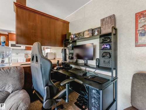 Image quality insufficient for description - 57016 Range Road 13, Rural Barrhead County, AB - Indoor Photo Showing Office