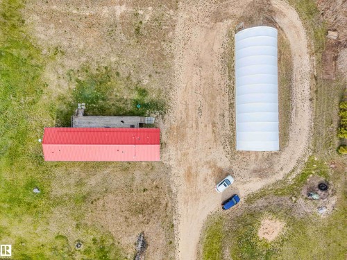Image quality insufficient for description - 57016 Range Road 13, Rural Barrhead County, AB - Outdoor