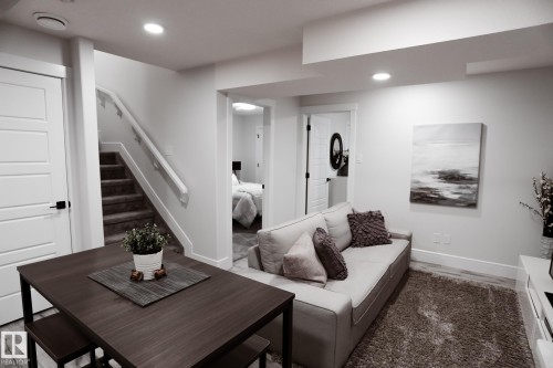 #Bsmt 7449 Chivers Cr Sw, Edmonton, AB - Indoor Photo Showing Other Room