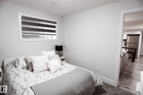 #Bsmt 7449 Chivers Cr Sw, Edmonton, AB - Indoor Photo Showing Bedroom