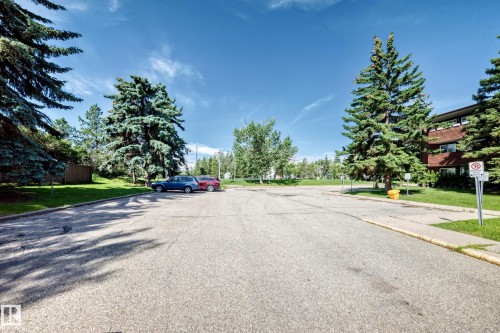 #104 2303 119 St Nw, Edmonton, AB - Outdoor