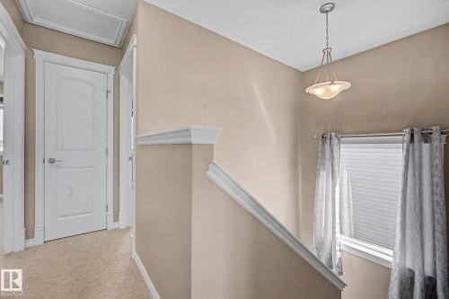 9507 Simpson Crest, Edmonton, AB - Indoor Photo Showing Other Room