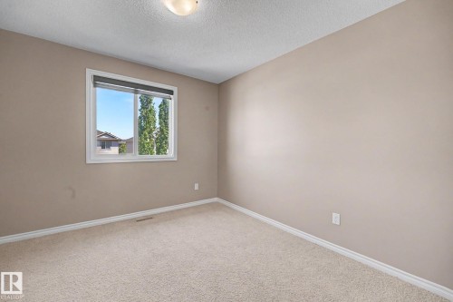 9507 Simpson Crest, Edmonton, AB - Indoor Photo Showing Other Room