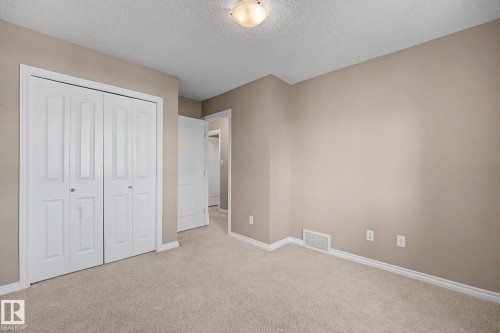 9507 Simpson Crest, Edmonton, AB - Indoor