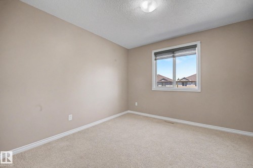9507 Simpson Crest, Edmonton, AB - Indoor Photo Showing Other Room