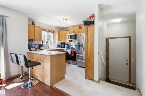 #71 10909 106 St Nw, Edmonton, AB - Indoor Photo Showing Kitchen