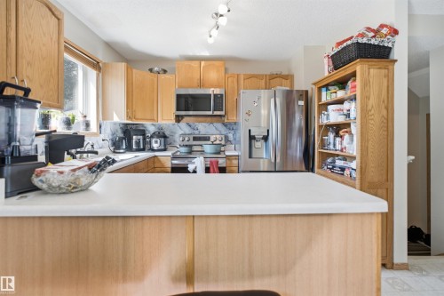 #71 10909 106 St Nw, Edmonton, AB - Indoor Photo Showing Kitchen