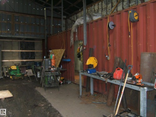 Image quality insufficient for description - 543016 Rng Rd 122, Rural Two Hills County, AB - 