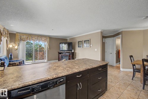 #307 14604 125 St Nw, Edmonton, AB - Indoor Photo Showing Kitchen