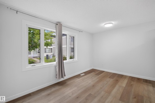 #186 11421 34 St Nw, Edmonton, AB 